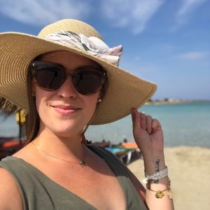 Meet your Posher, Erica